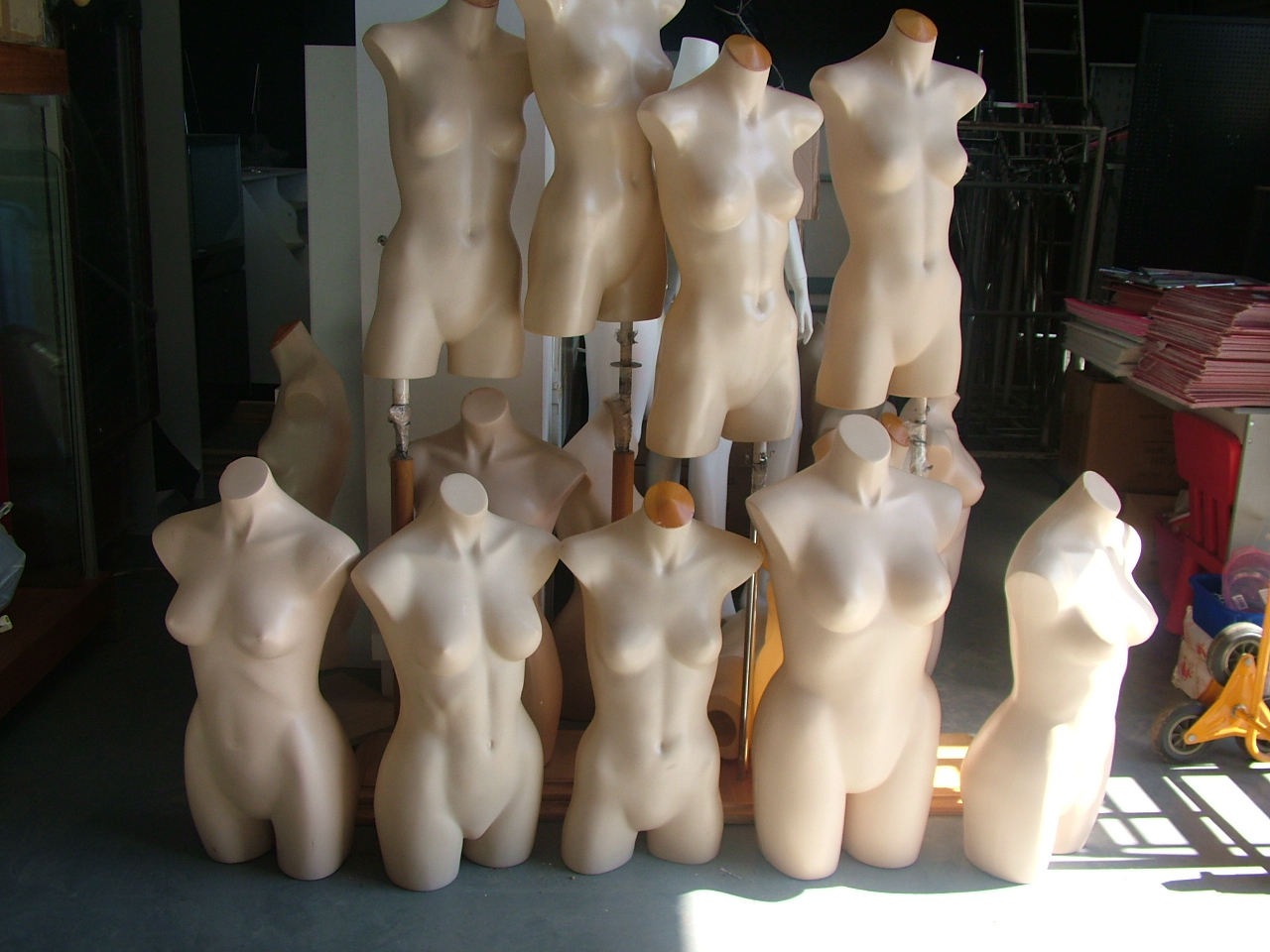 Mannequins Mannequins